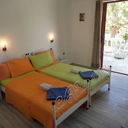 Renesis * Lithakia (Zakynthos)