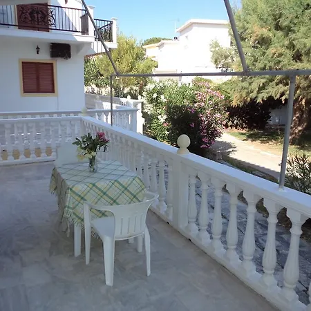 Renesis Lithakia (Zakynthos)