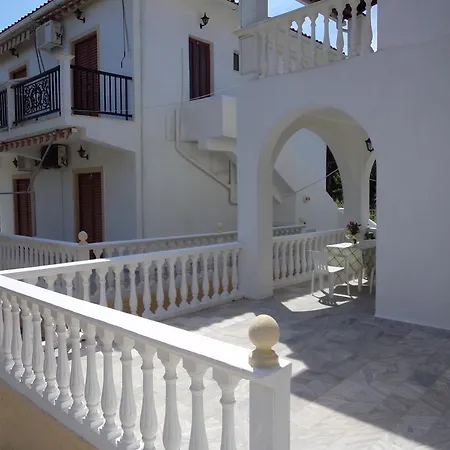 Renesis Lithakia (Zakynthos)