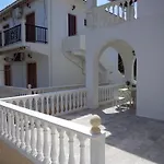 Renesis Lithakia (Zakynthos)